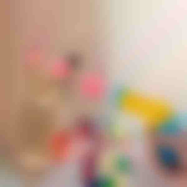 Βελούδινες μπάλες + εκτοξευτής για το παιχνίδι γάτας | CATAPULTI