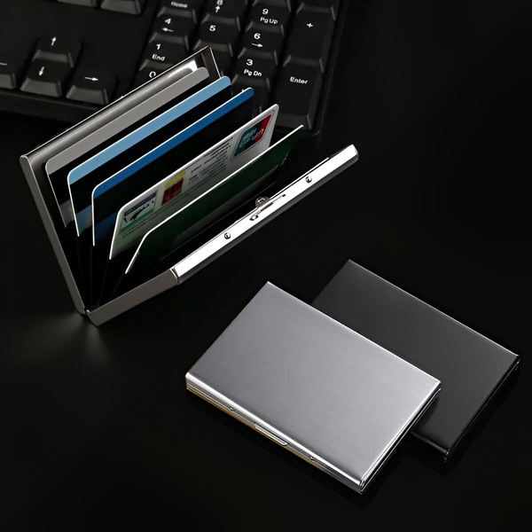 Μεταλλικό πορτοφόλι με αποκλεισμό RFID | CARDITKA