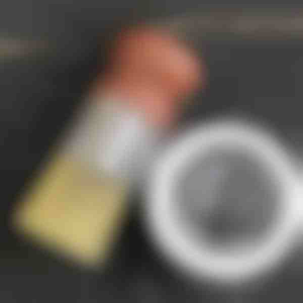 Φροντίδα δέρματος και ξύλου που αποκαθιστά τη λάμψη | REVIVAPRO