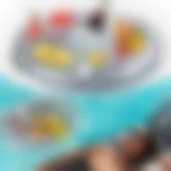 Τέλειο φουσκωτό δίσκο πισίνας για ποτά | FLOATPLATI